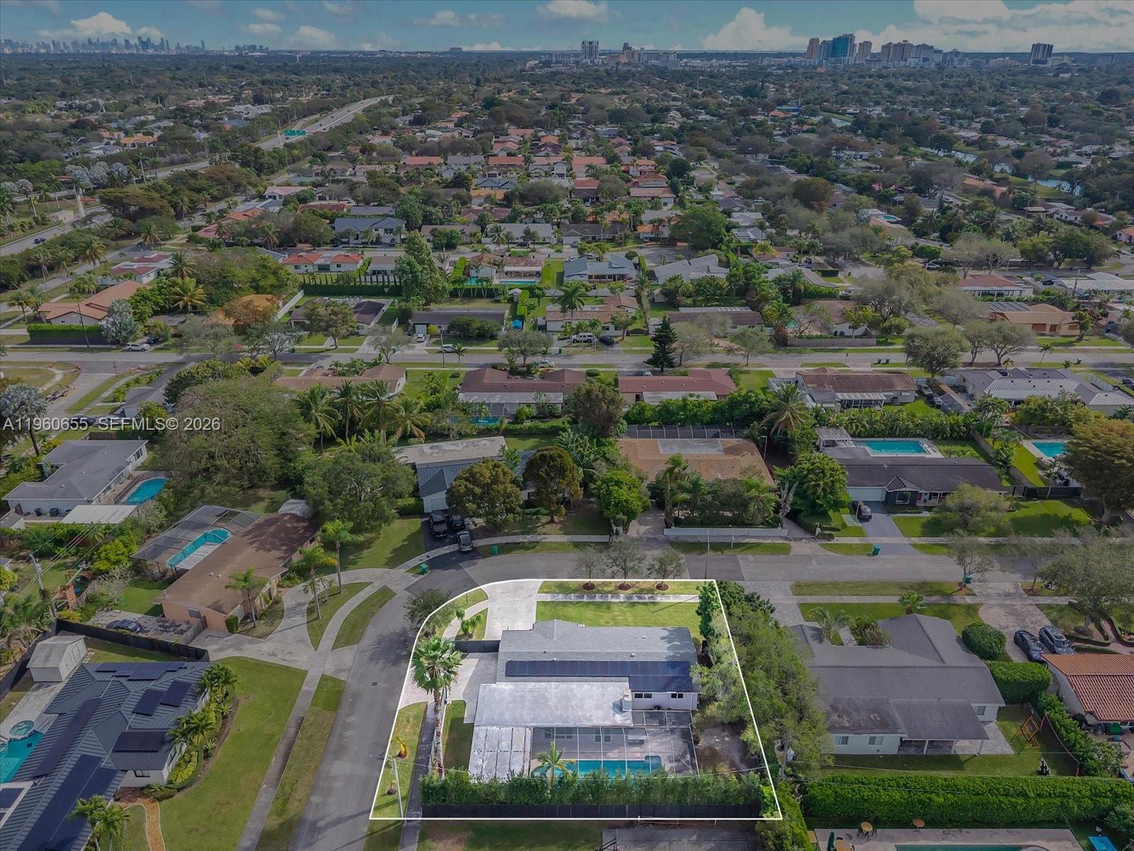 8100 Southwest 92nd Court Miami, FL 33173 - Photo 31 of 34