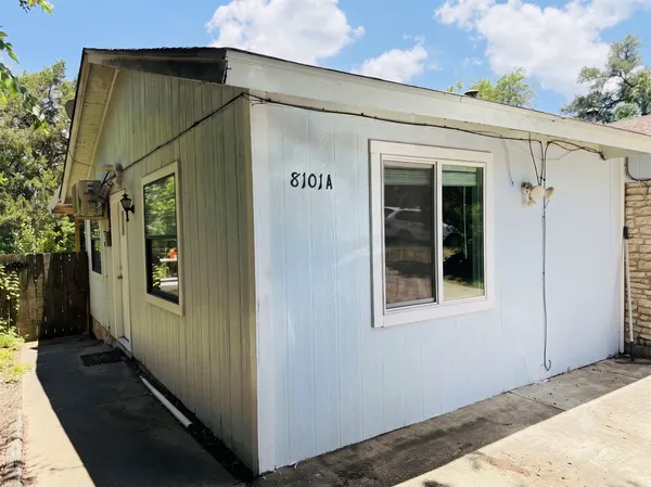 $950 | 8101 Williamson Creek Drive, Unit A, Austin, TX 78736