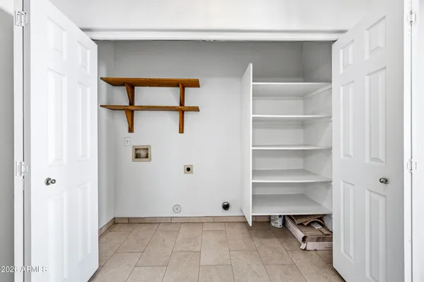 $2,295 | 9054 West Custer Lane, Peoria, AZ 85381