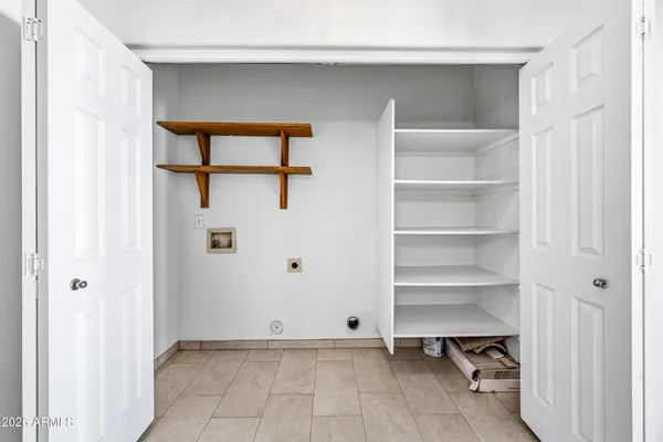 $2,250 | 9054 West Custer Lane, Peoria, AZ 85381