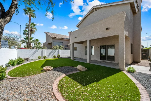 $2,250 | 9054 West Custer Lane, Peoria, AZ 85381