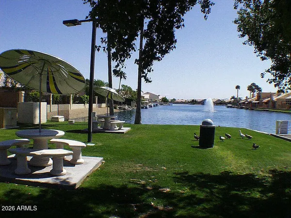 $2,250 | 9054 West Custer Lane, Peoria, AZ 85381