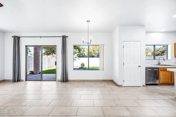 $2,295 | 9054 West Custer Lane, Peoria, AZ 85381