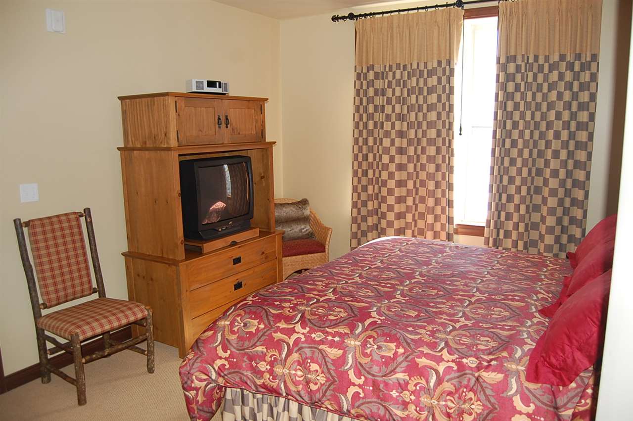 43 Middle Ridge Road, Unit 317 South Londonderry, VT 05155 - Photo 8 of 8