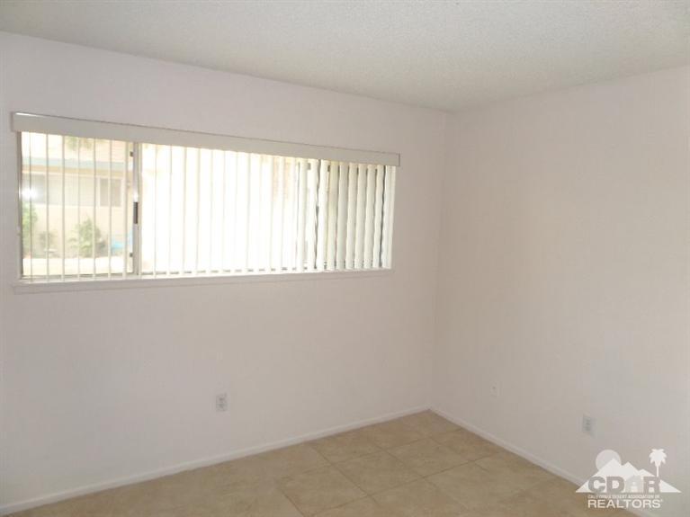 72619 Thrush Road, Unit 1 Palm Desert, CA 92260 - Photo 10 of 33 SAMSUNG CAMERA PICTURES