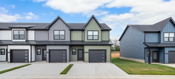 $1,595 | 307 Jonathan Wade Circle, Clarksville, TN 37043