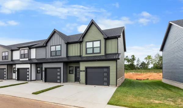 $1,595 | 307 Jonathan Wade Circle, Clarksville, TN 37043