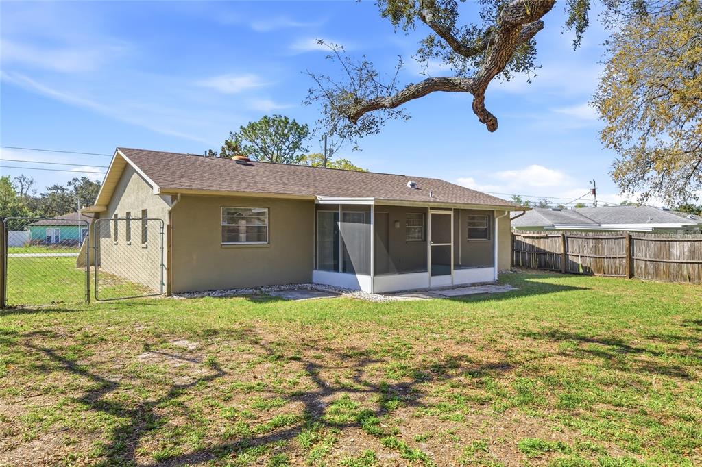 1340 Larkin Road Spring Hill, FL 34608 - Photo 33 of 38