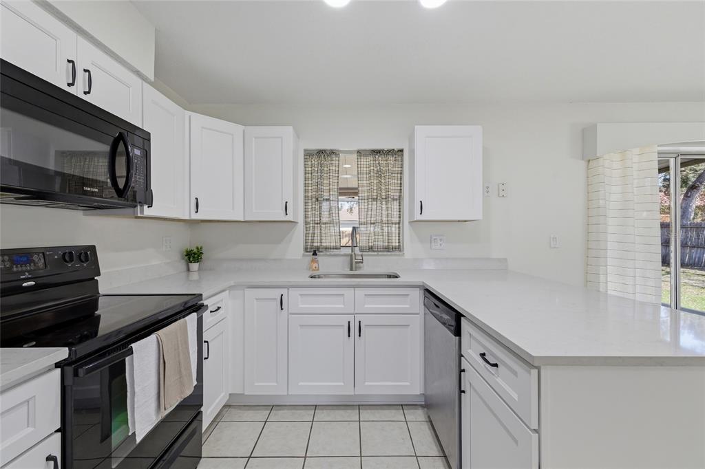 1340 Larkin Road Spring Hill, FL 34608 - Photo 10 of 38