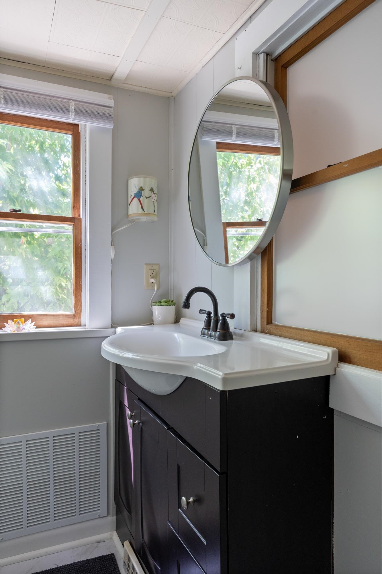 47 Pitkin Street Burlington, VT 05401 - Photo 22 of 43