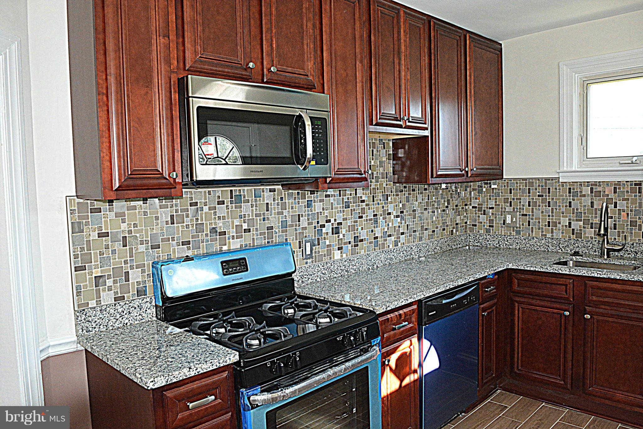 2524 Wentworth Road Baltimore, MD 21234 - Photo 3 of 12 Kitchen