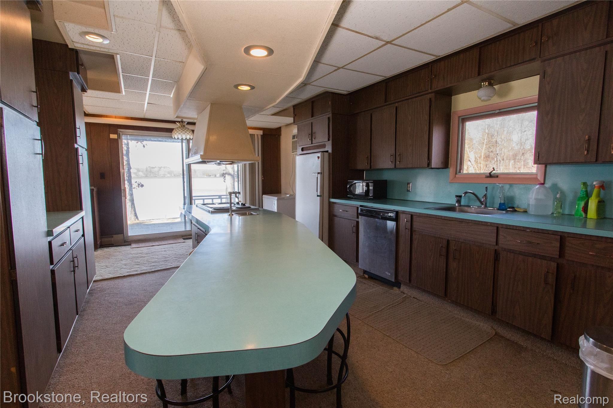 1675 Rochester Road Leonard, MI 48367 - Photo 38 of 62 rochesterlake_nick-34.jpg
