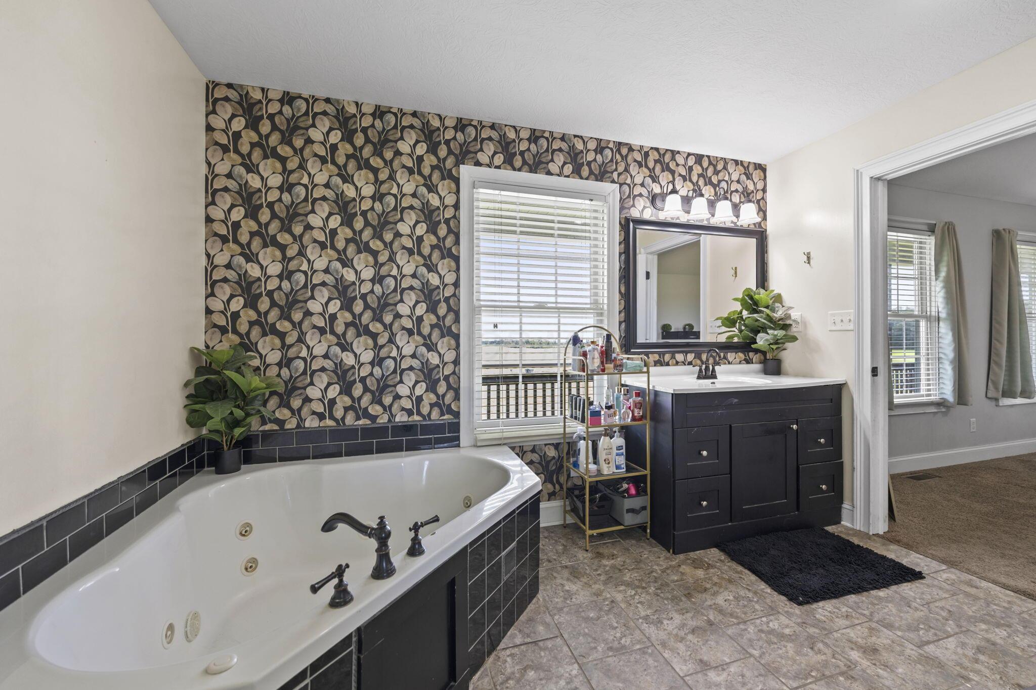 325 Carroll Eastern Road Northeast Lancaster, OH 43130 - Photo 23 of 80