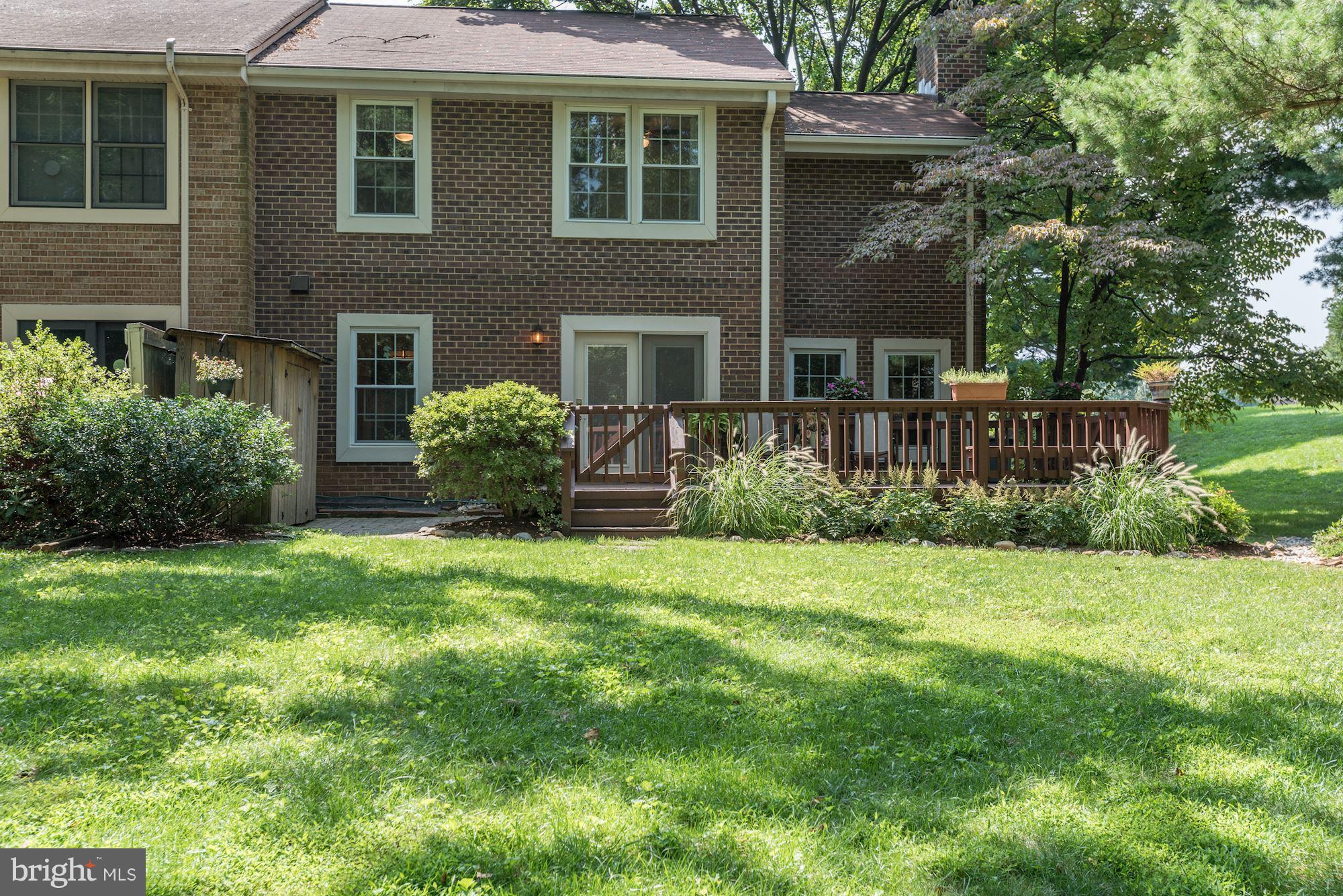 2206 Golf Course Drive Reston, VA 20191 - Photo 29 of 30 Exterior (Rear)