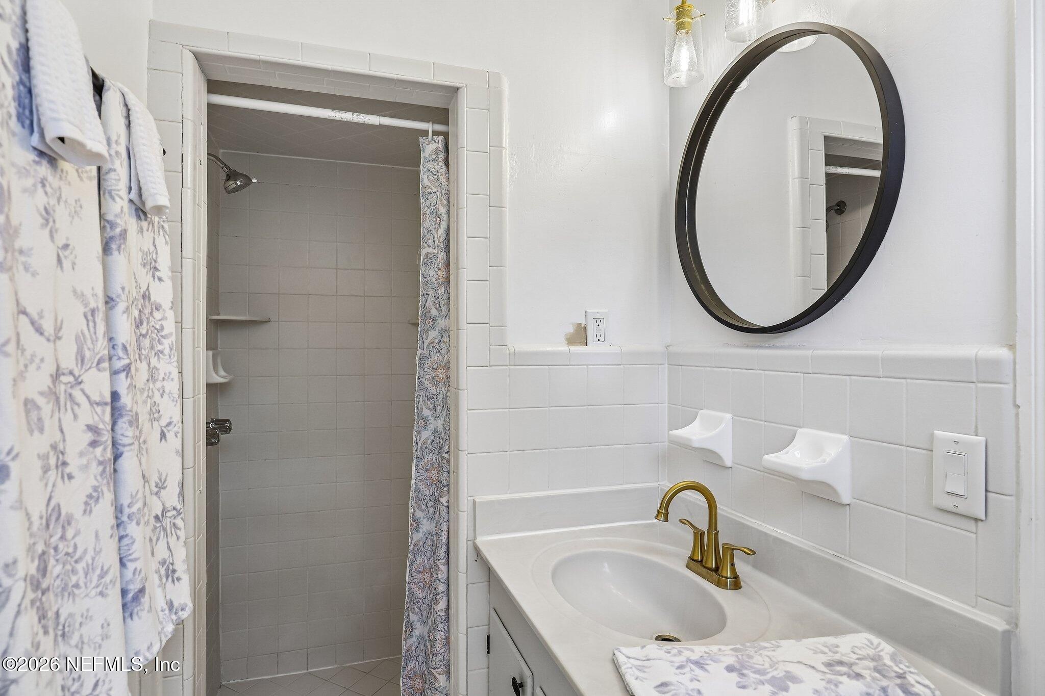 3010 Jolly Road Jacksonville, FL 32207 - Photo 16 of 24 item_26 (10)