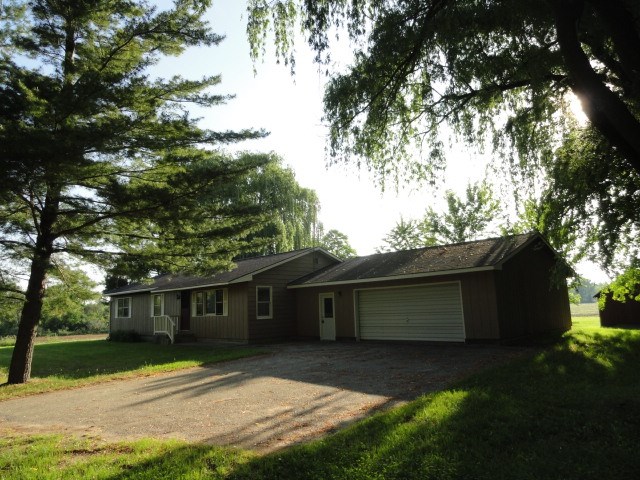 1731 South Shepherd Road Mount Pleasant, MI 48858 - Photo 22 of 29 1818150-21.JPG