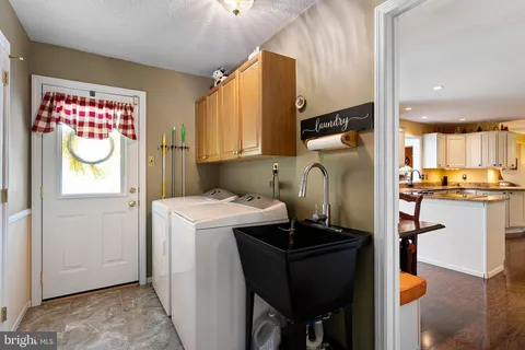 $595,000 | 2324 Kennwynn Road, Wilmington, DE 19810