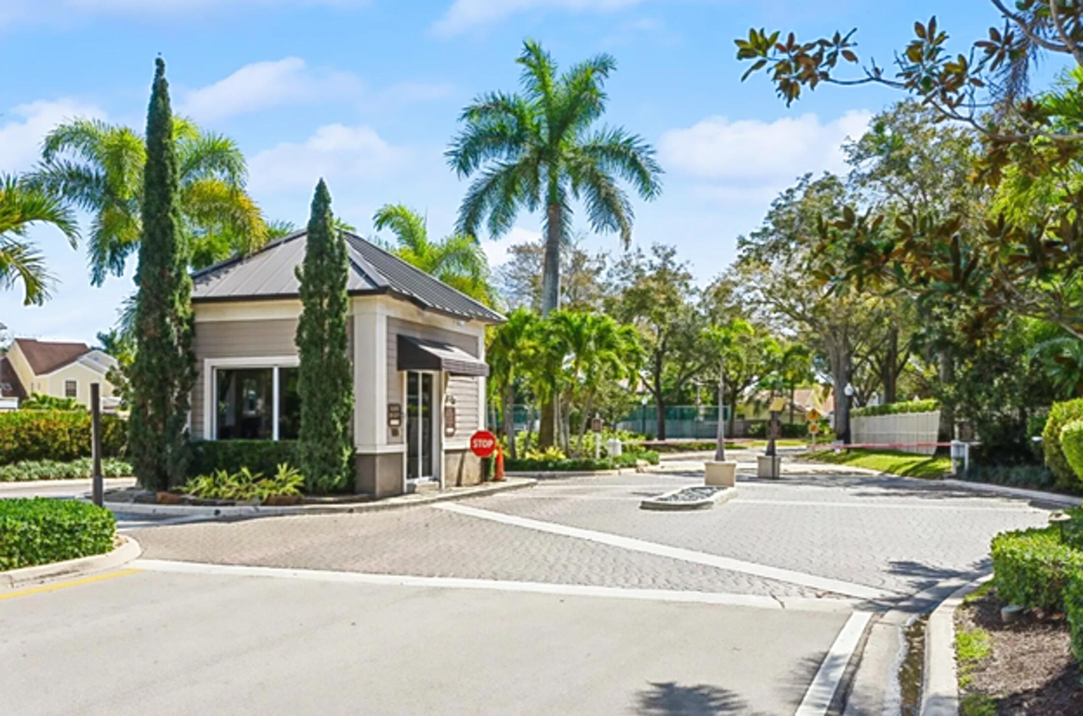 5235 Sapphire Valley Boca Raton, FL 33431 - Photo 32 of 32 Picture3