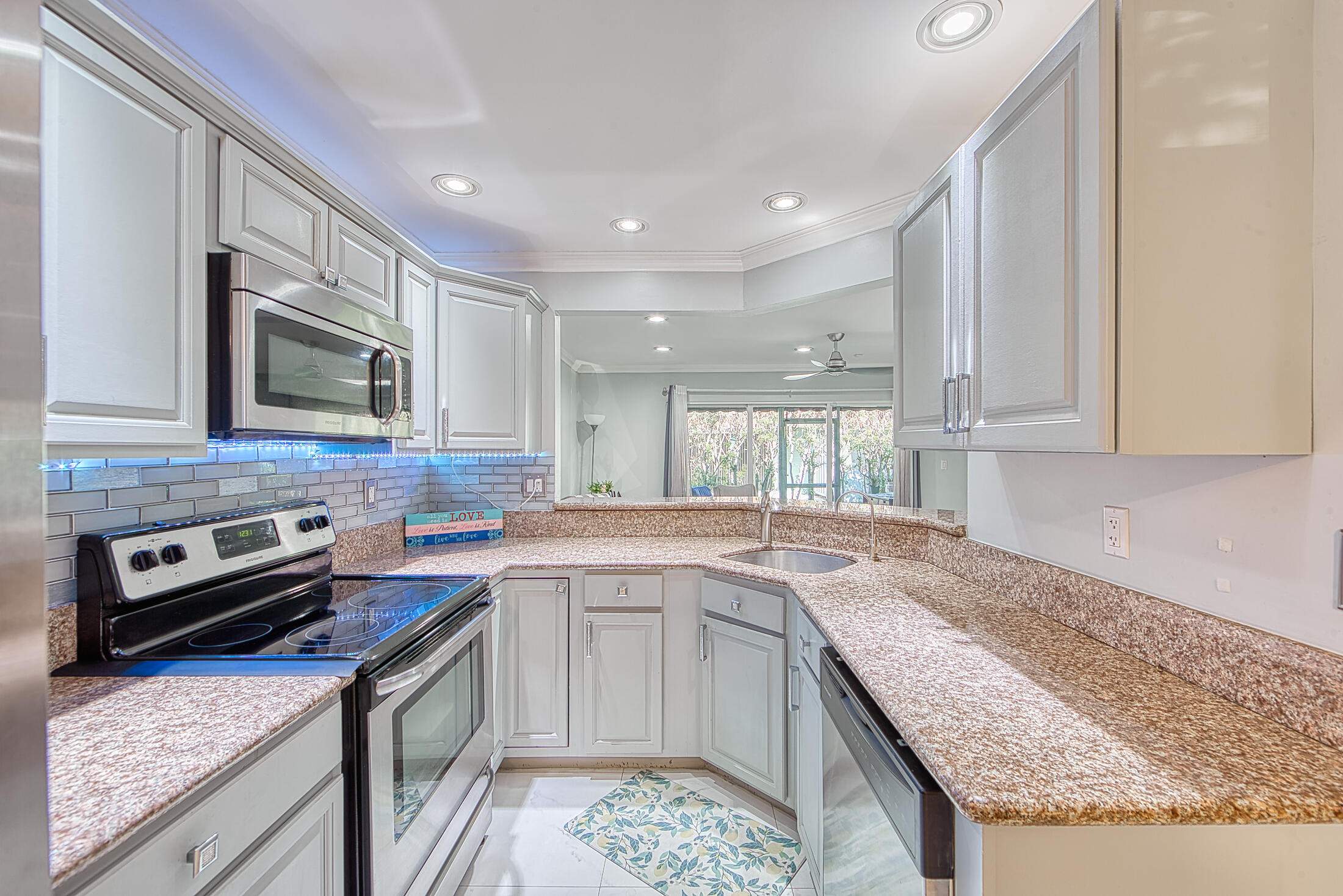 5235 Sapphire Valley Boca Raton, FL 33431 - Photo 10 of 32 1DX_0828_hdr