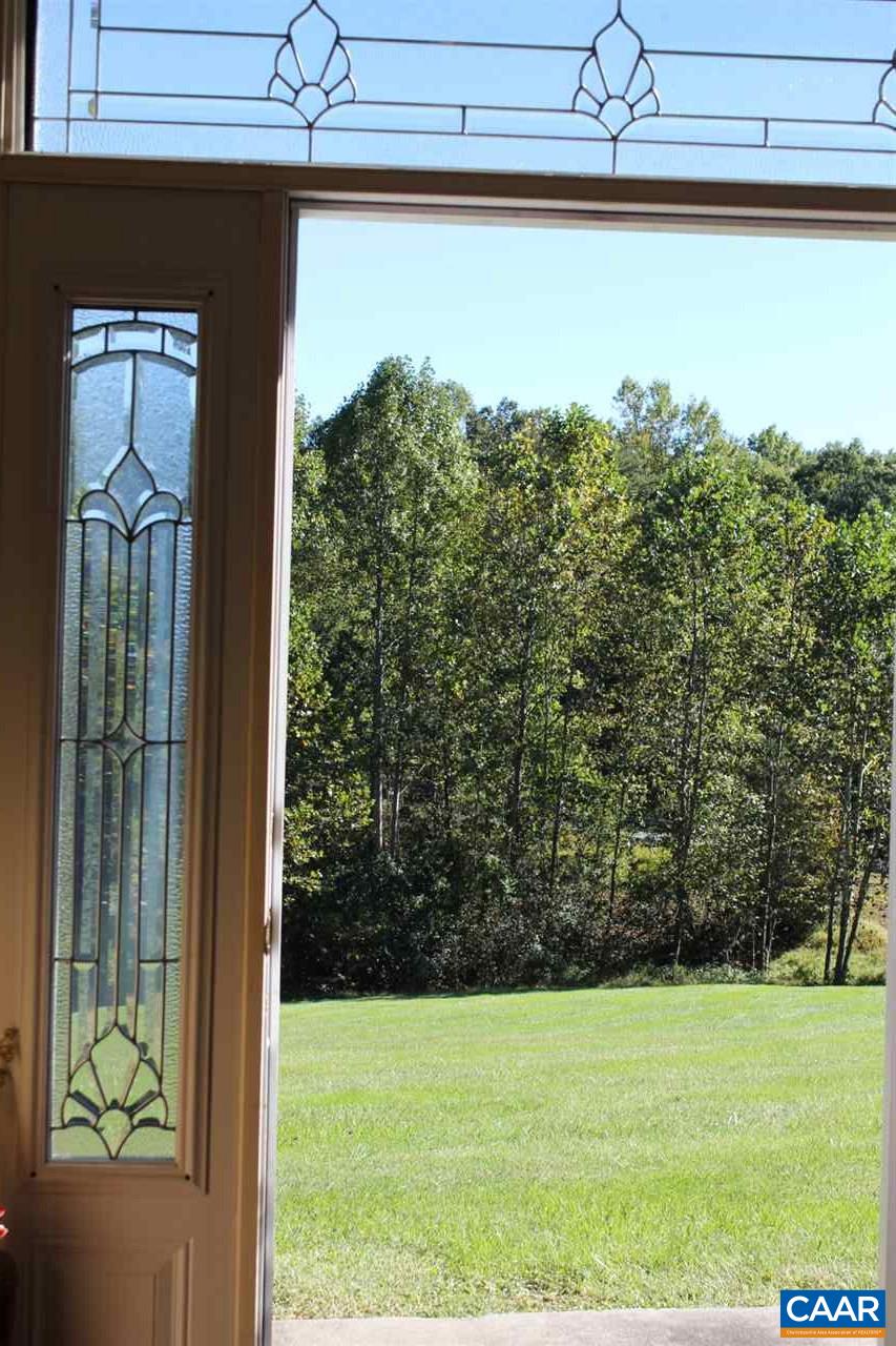 102 Spring Meadow Lane Keswick, VA 22947 - Photo 8 of 26 Gallery Image 8