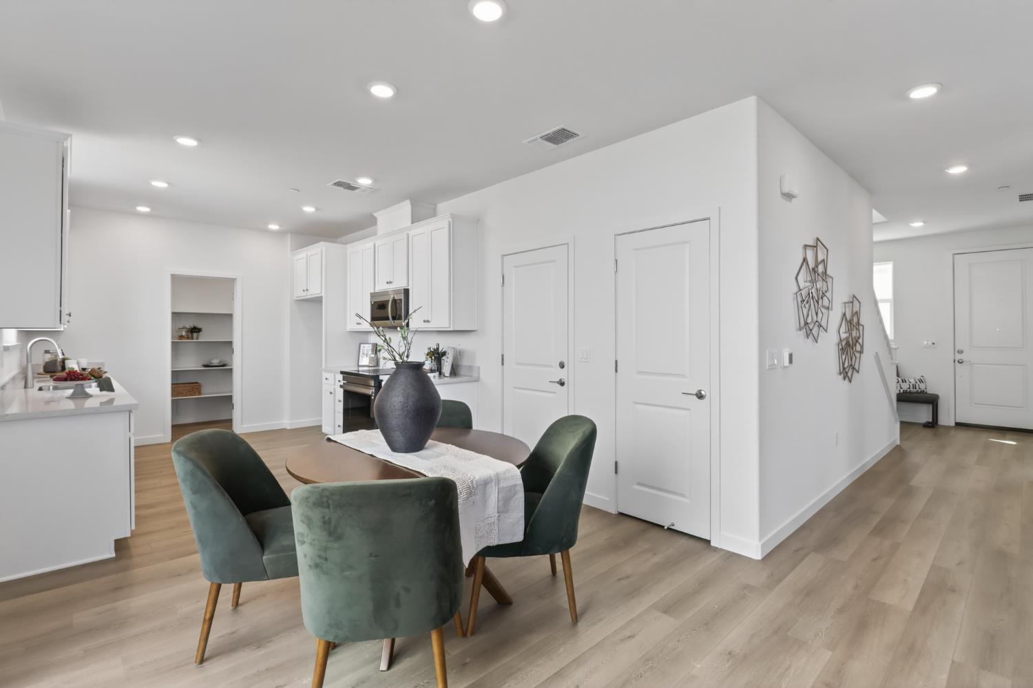 2501 Kelp Road Rocklin, CA 95765 - Photo 8 of 41