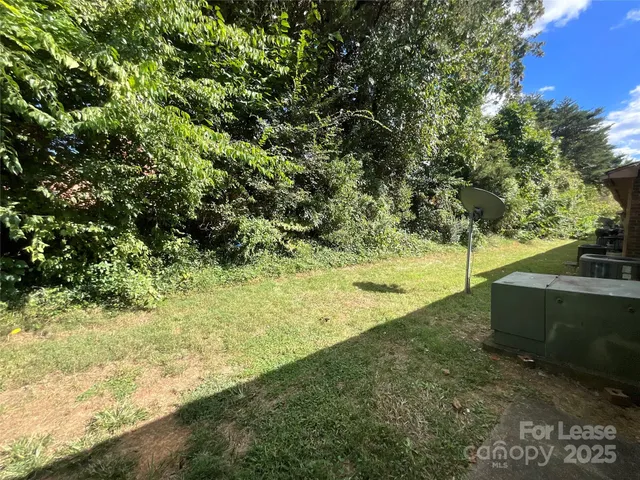 $895 | 201 Arthur Drive, Unit I, Thomasville, NC 27360