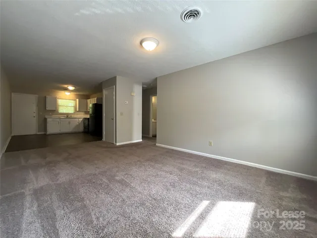 $895 | 201 Arthur Drive, Unit I, Thomasville, NC 27360