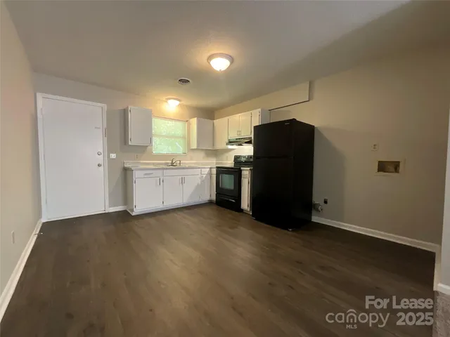 $895 | 201 Arthur Drive, Unit I, Thomasville, NC 27360