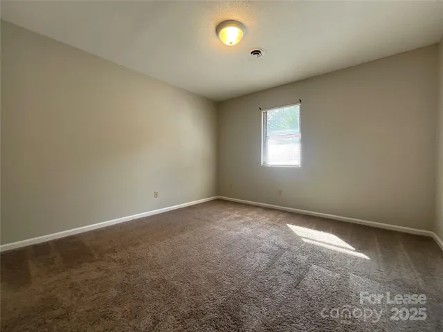 $895 | 201 Arthur Drive, Unit I, Thomasville, NC 27360