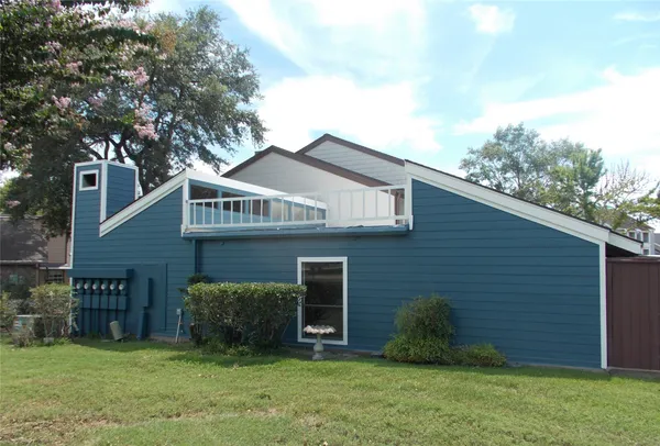 $1,600 | 2001 Lakewood Court, Willis, TX 77318