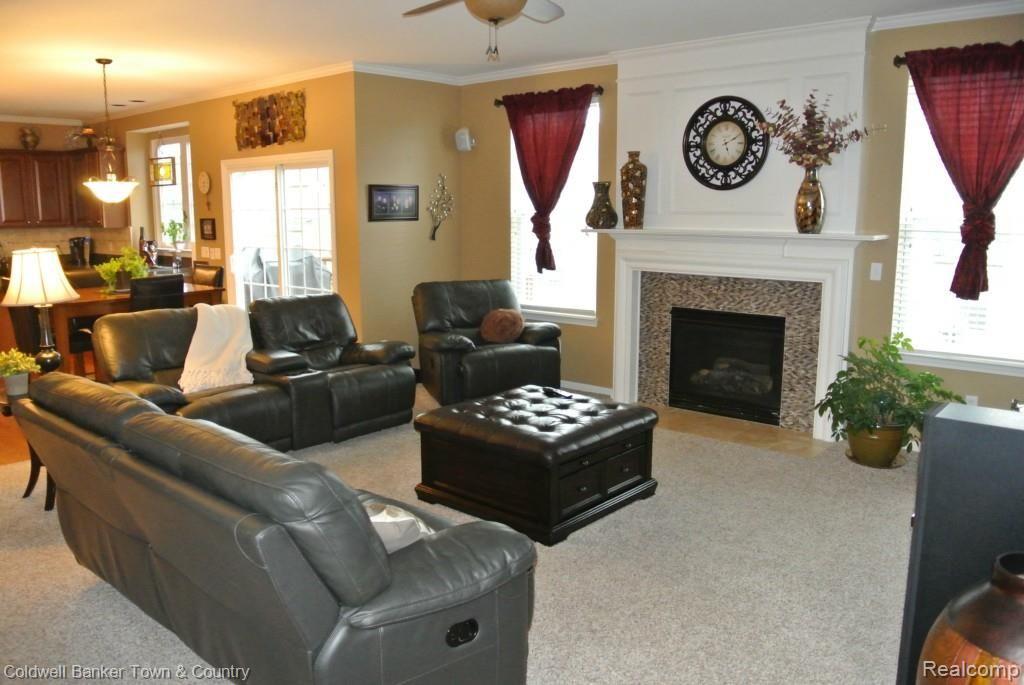 4245 Merriman Loop Howell, MI 48843 - Photo 8 of 40 DSC_1240.jpg