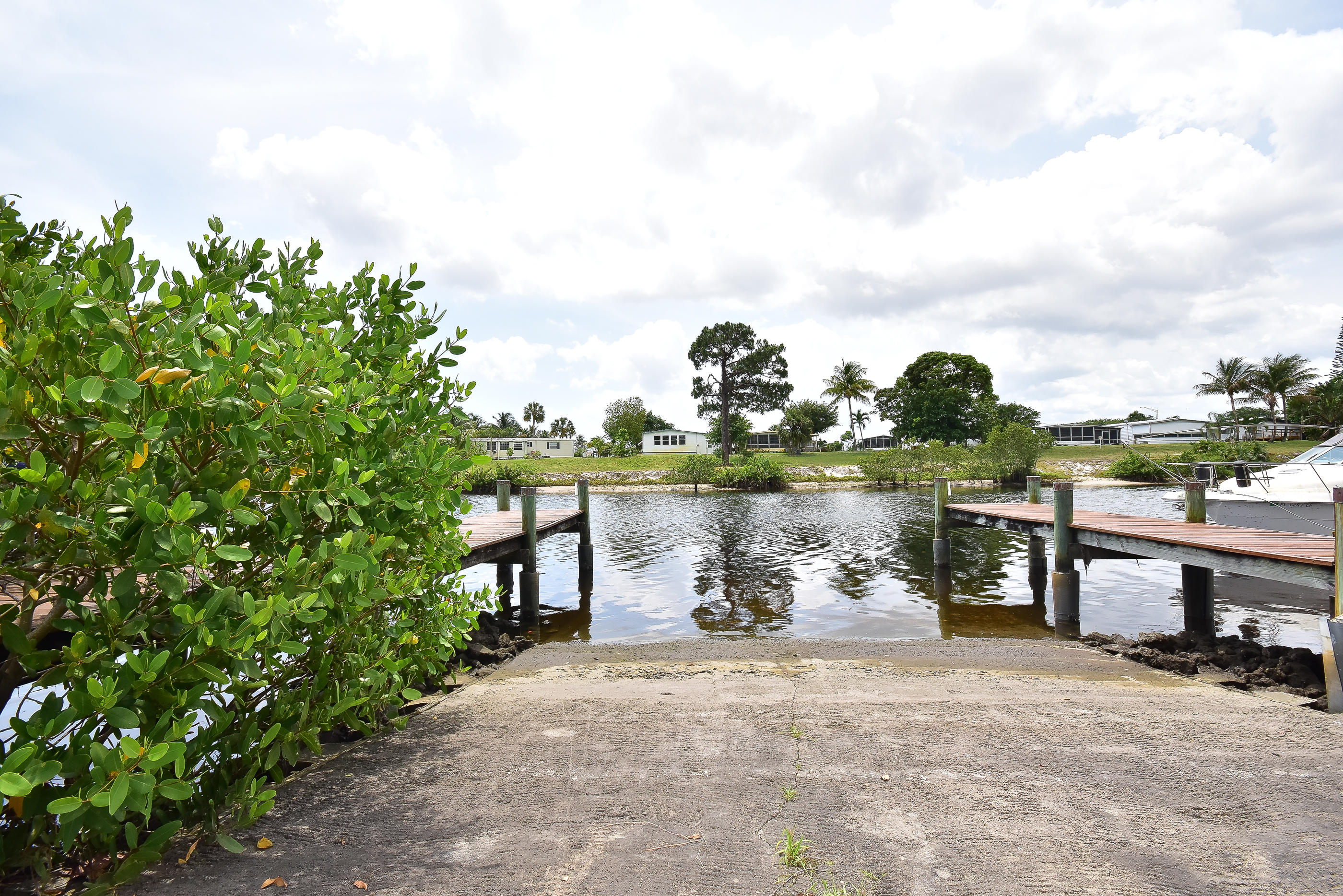 23465 Water Circle Boca Raton, FL 33486 - Photo 40 of 42 Boat Ramp