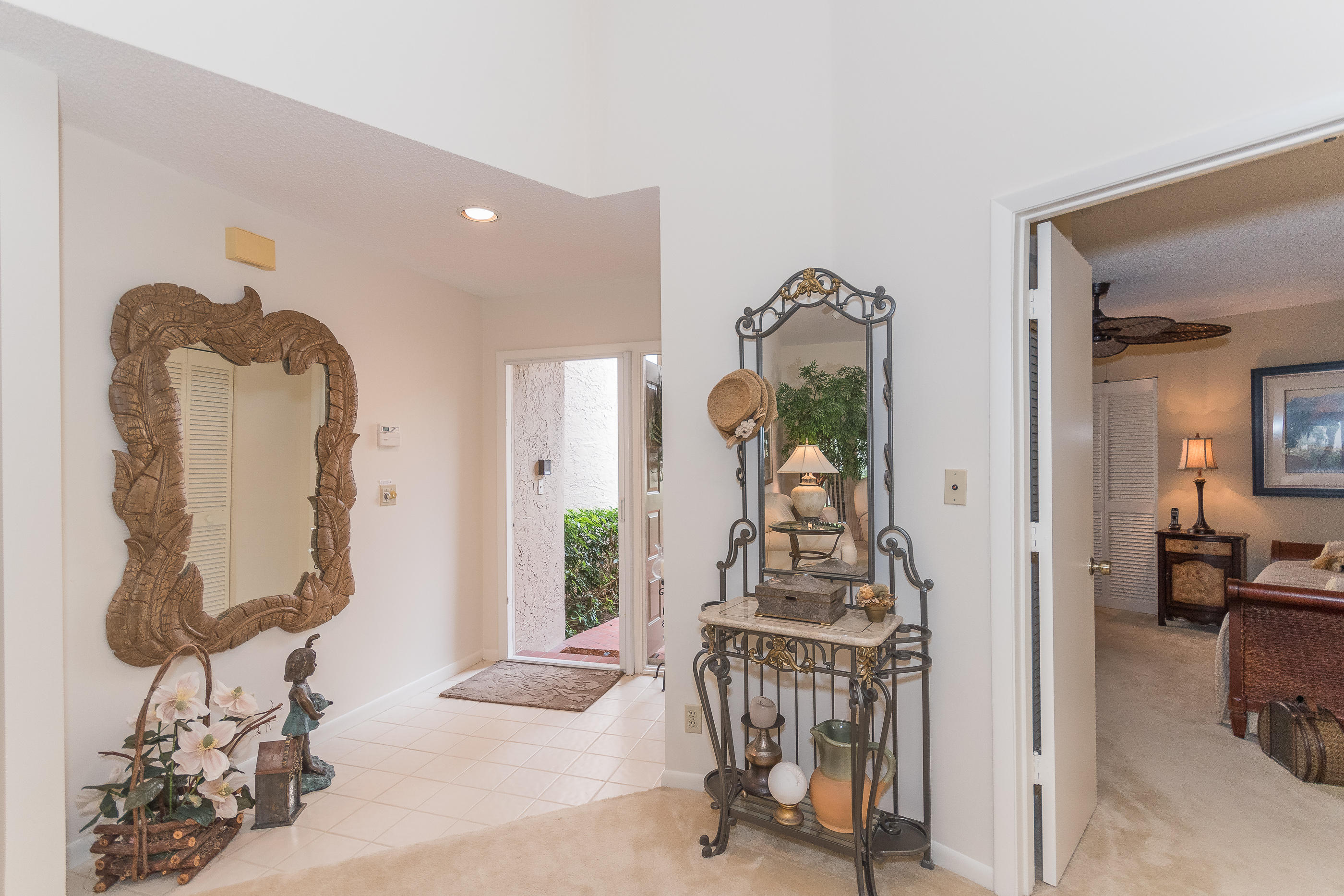 23465 Water Circle Boca Raton, FL 33486 - Photo 4 of 42 23465 Foyer
