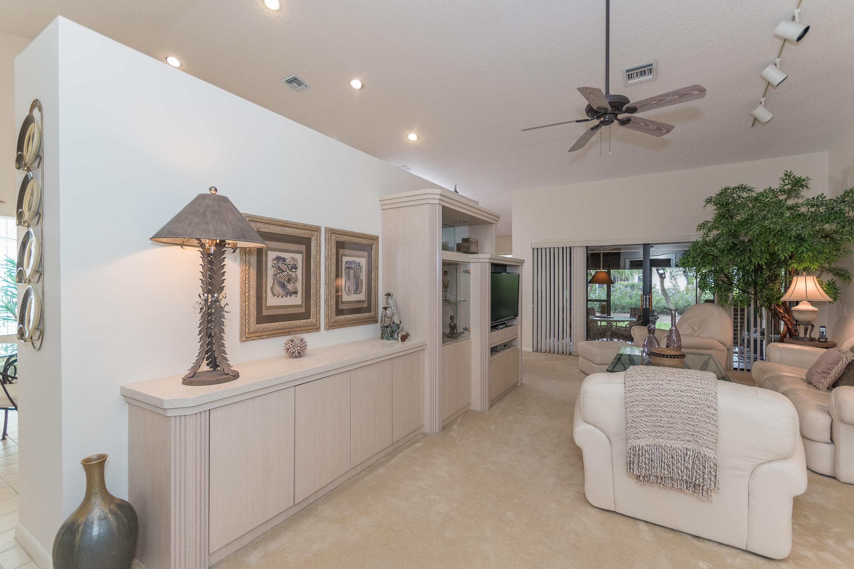 23465 Water Circle Boca Raton, FL 33486 - Photo 8 of 42 Custom Wall Unit