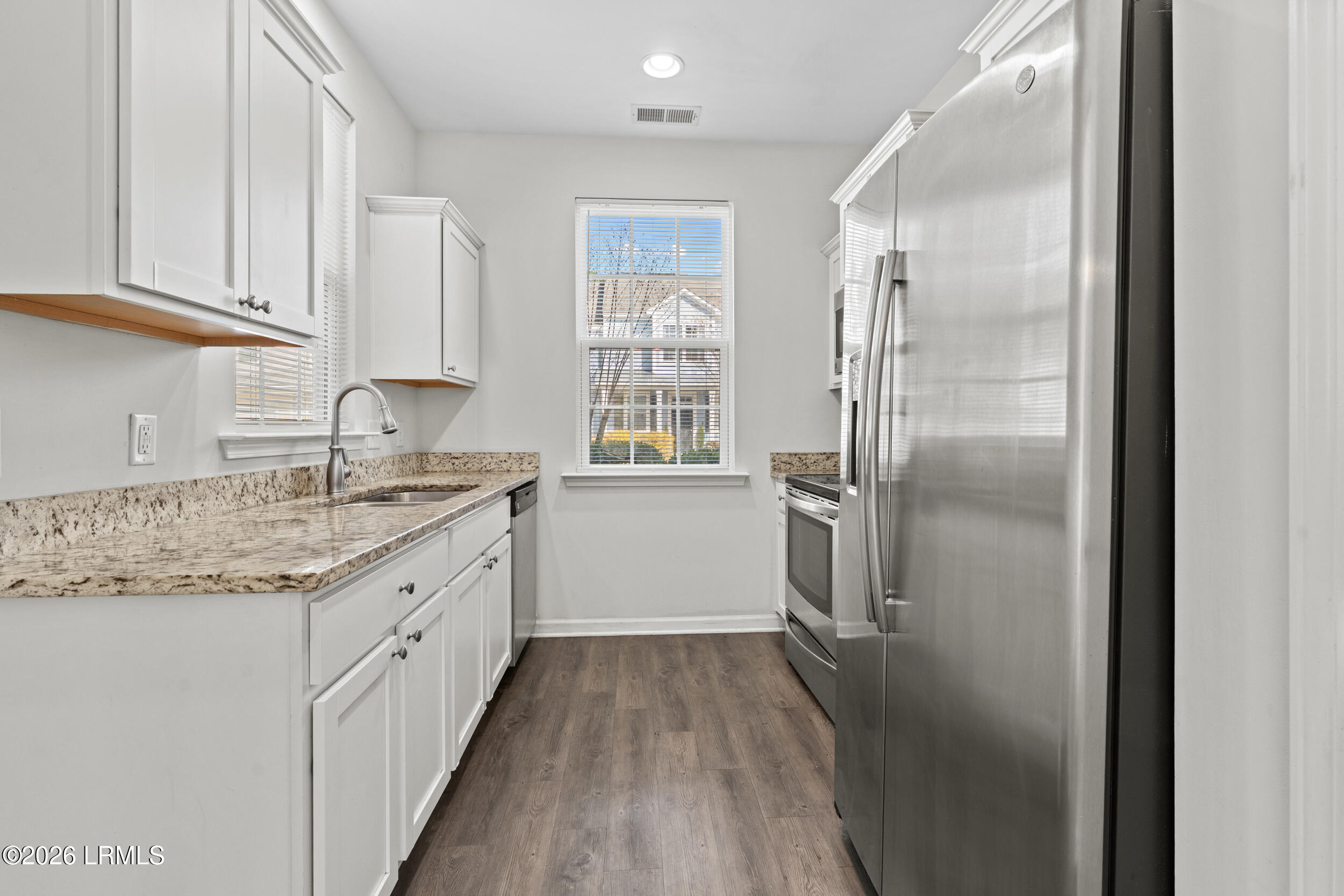 8 Buckhorn Street Bluffton, SC 29910 - Photo 4 of 31 8 buckhorn-8