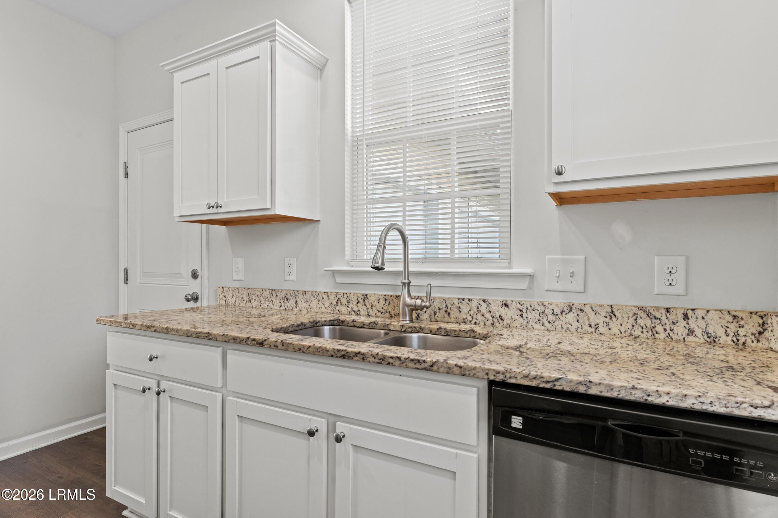 8 Buckhorn Street Bluffton, SC 29910 - Photo 7 of 31 8 buckhorn-11