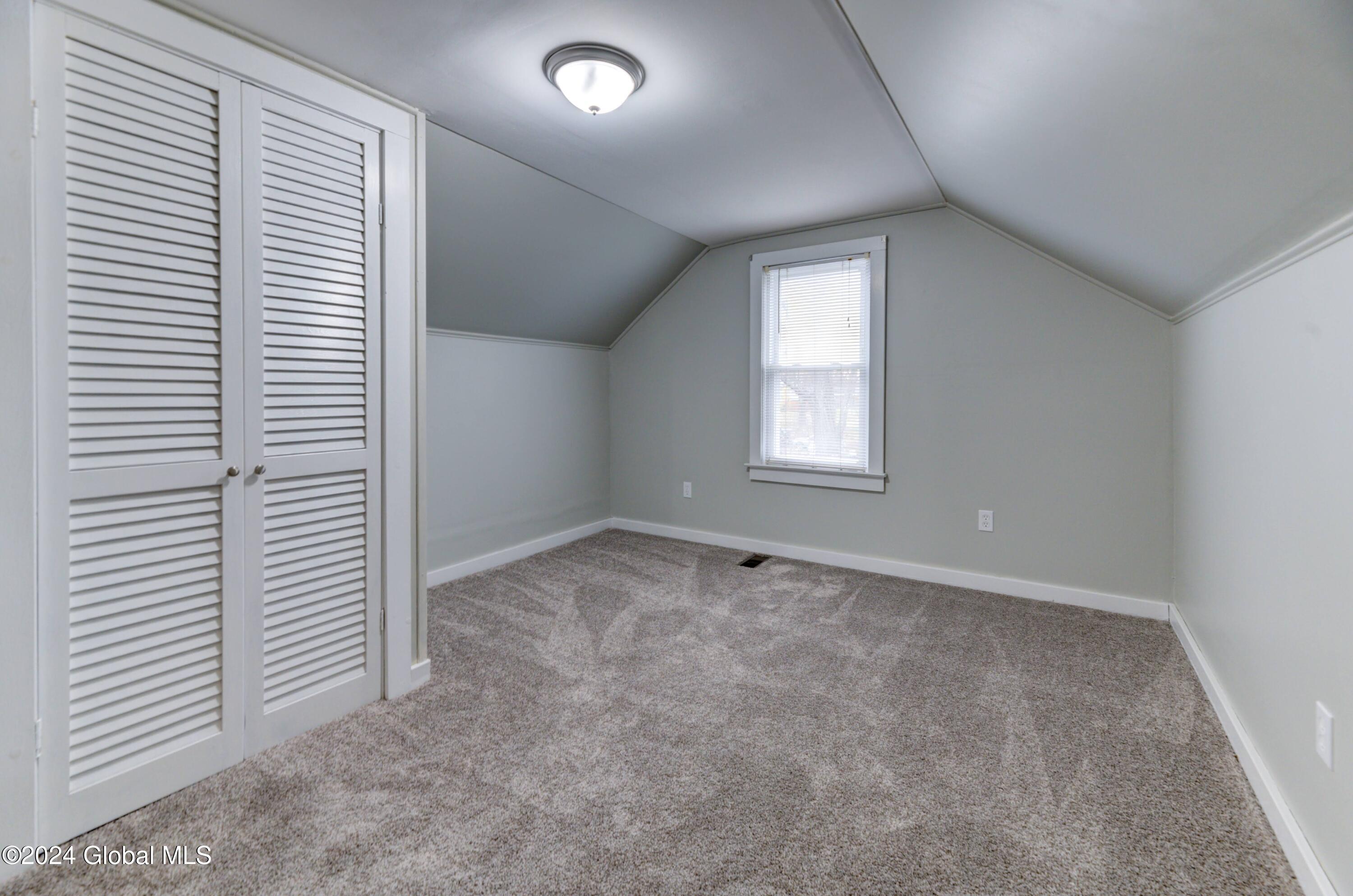 95 Lisha Kill Road Colonie, NY 12205 - Photo 28 of 40 95 Lisha Kill-23