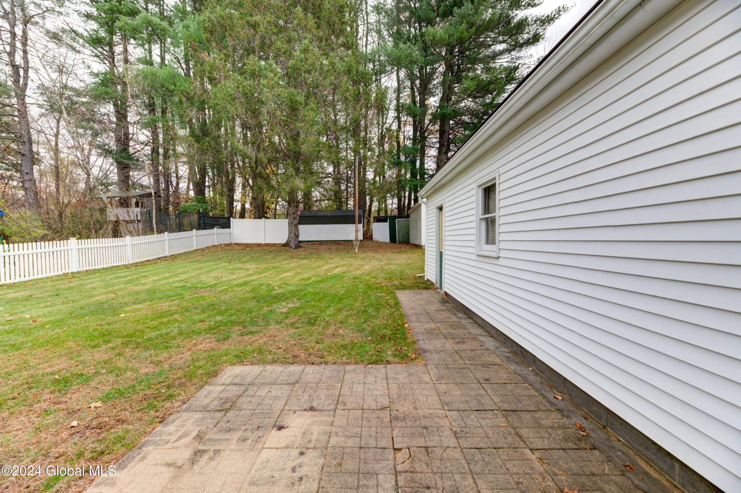 95 Lisha Kill Road Colonie, NY 12205 - Photo 34 of 40 95 Lisha Kill-29