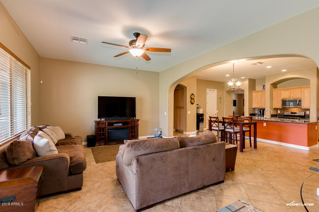 18244 West Onyx Avenue Waddell, AZ 85355 - Photo 12 of 47 12-Onyx