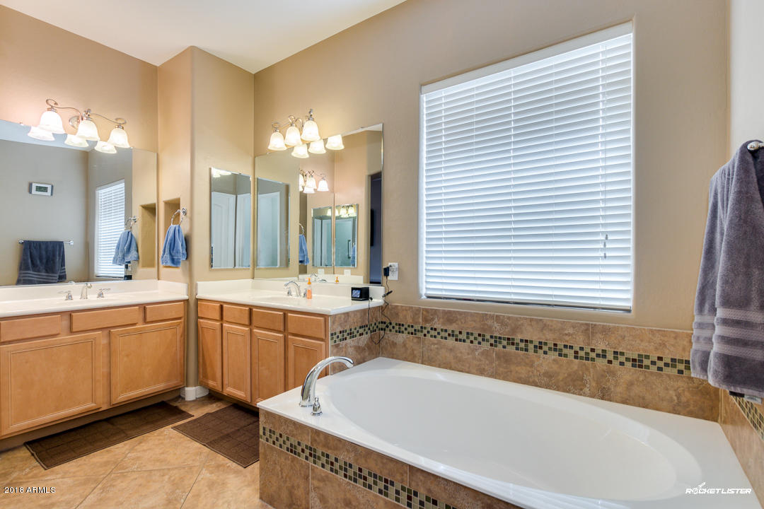 18244 West Onyx Avenue Waddell, AZ 85355 - Photo 28 of 47 29-Onyx