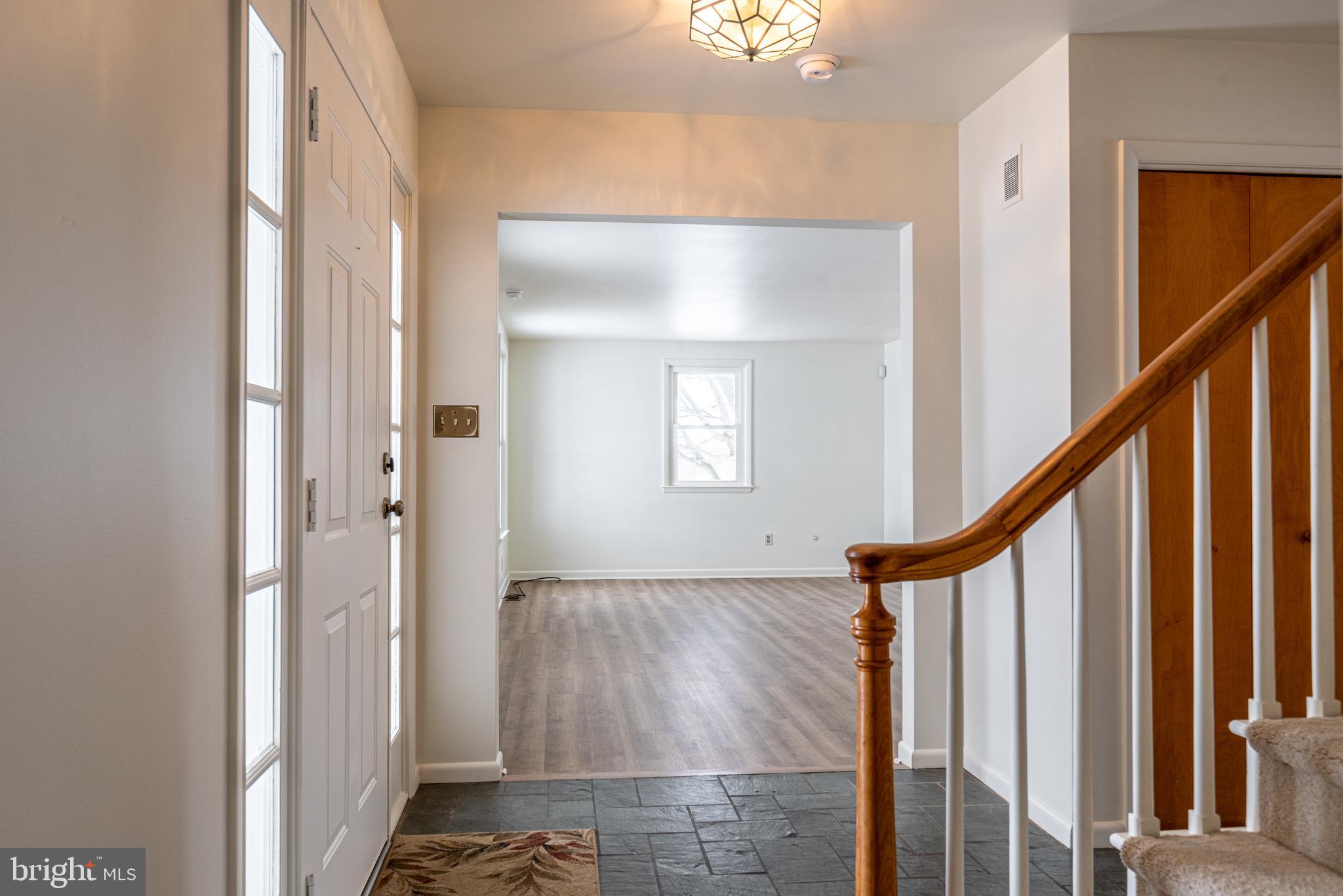 3414 County Line Road Quakertown, PA 18951 - Photo 10 of 36 Foyer at front door