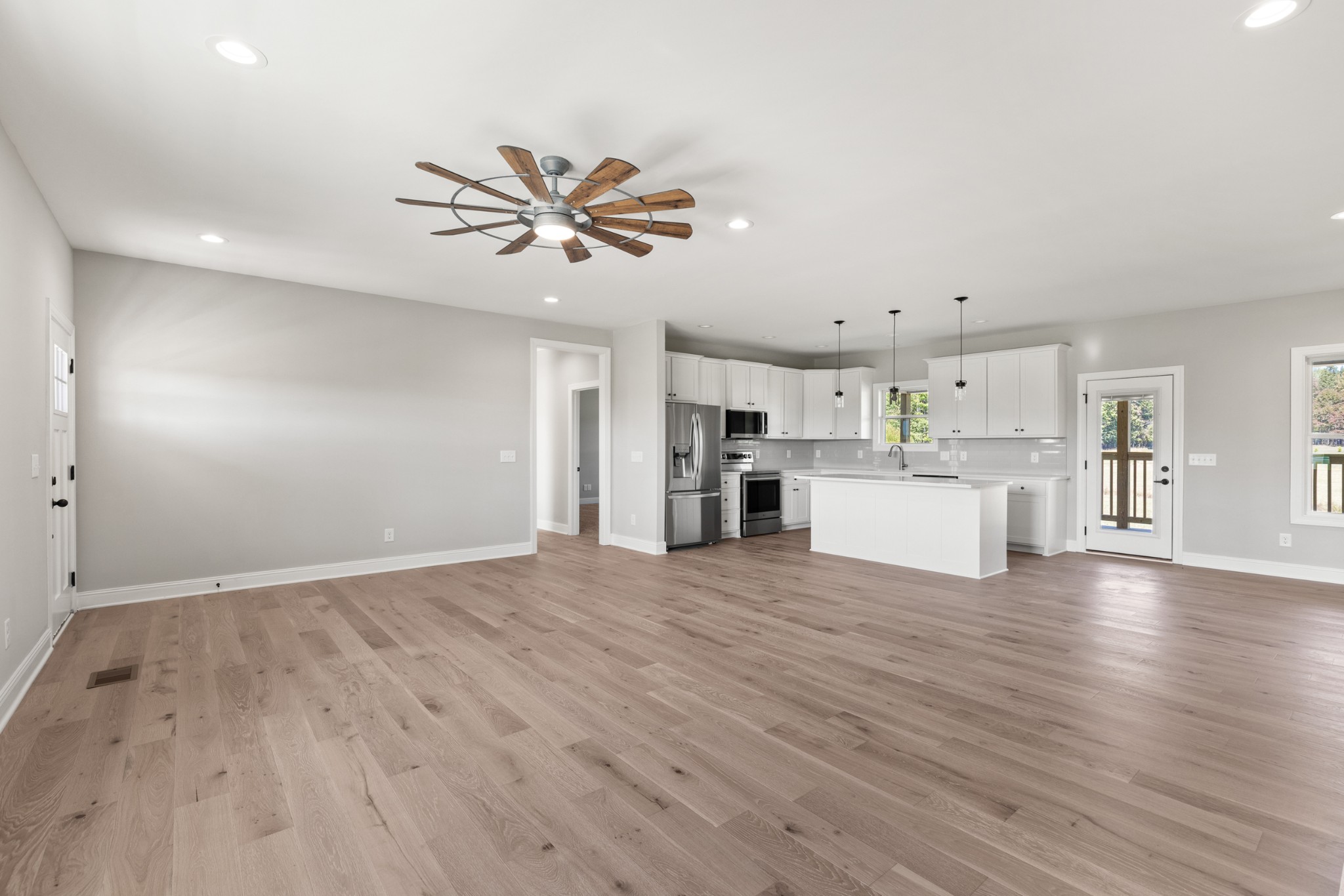 155 South Ray Road Portland, TN 37148 - Photo 8 of 42