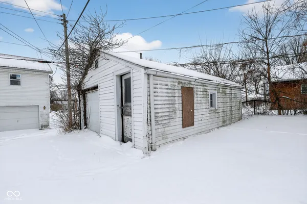 $59,900 | 2233 West 8th Street, Muncie, IN 47302