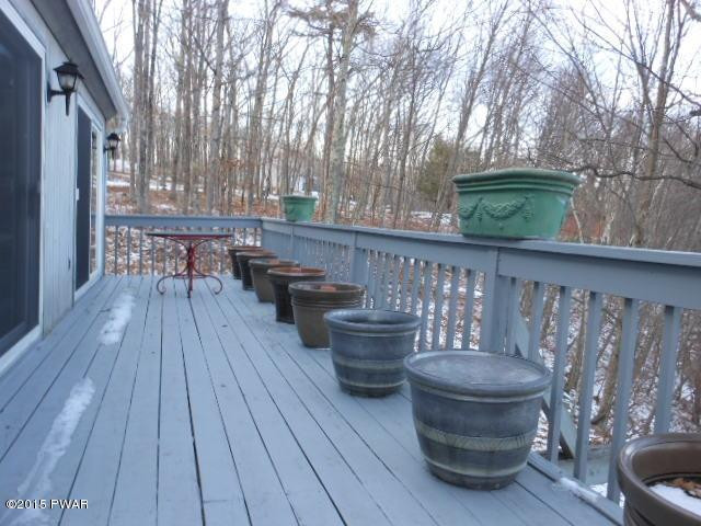 146 Lewis Road Milford, PA 18337 - Photo 3 of 46 Gallery Image 3