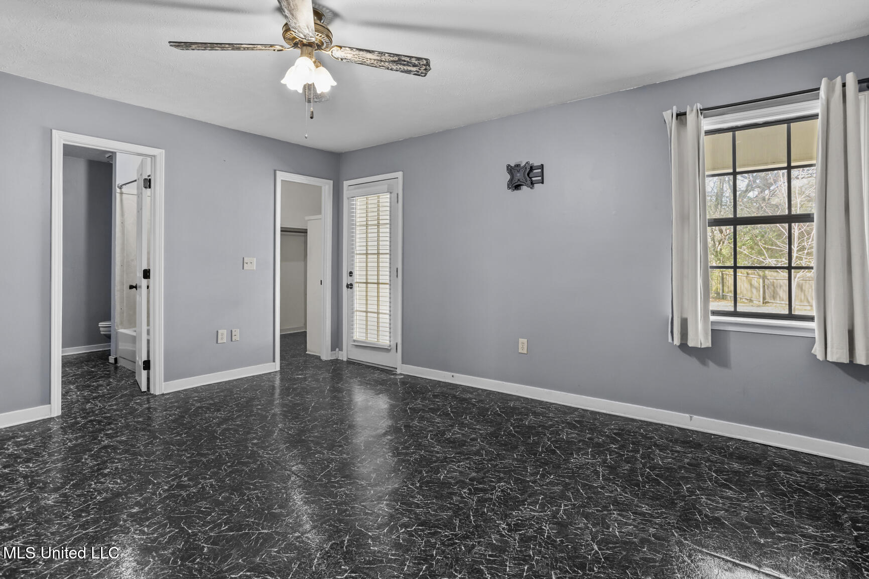 288 Longwood Cove Ridgeland, MS 39157 - Photo 10 of 27 288 Longwood Cove-10