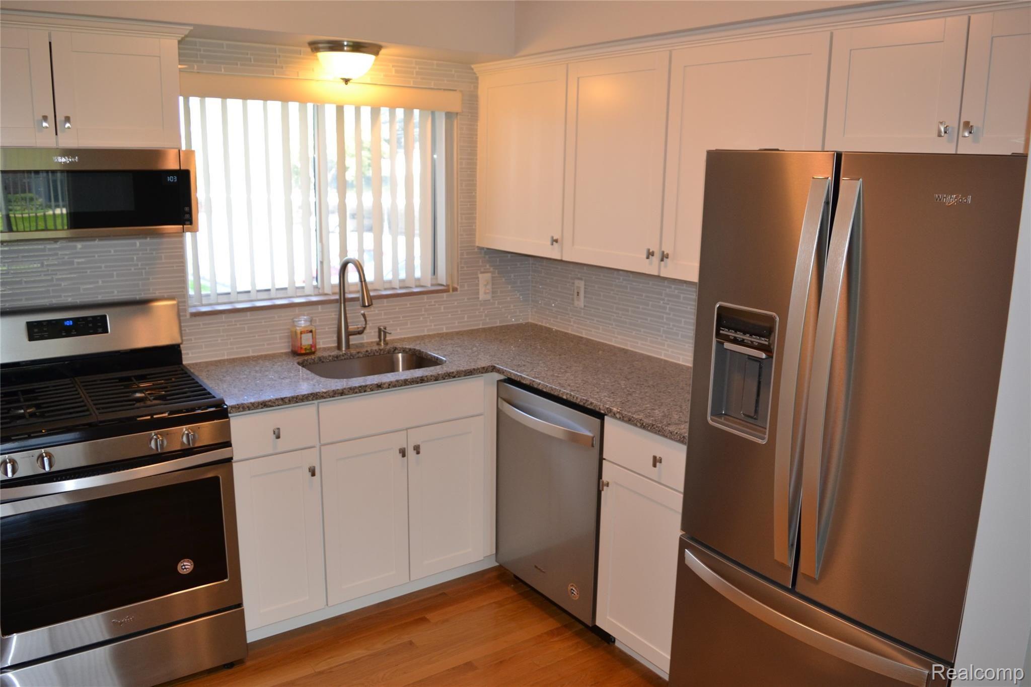 451 Miller Avenue, Unit 111 Rochester, MI 48307 - Photo 19 of 26 19 - Brand New Kitchen.JPG