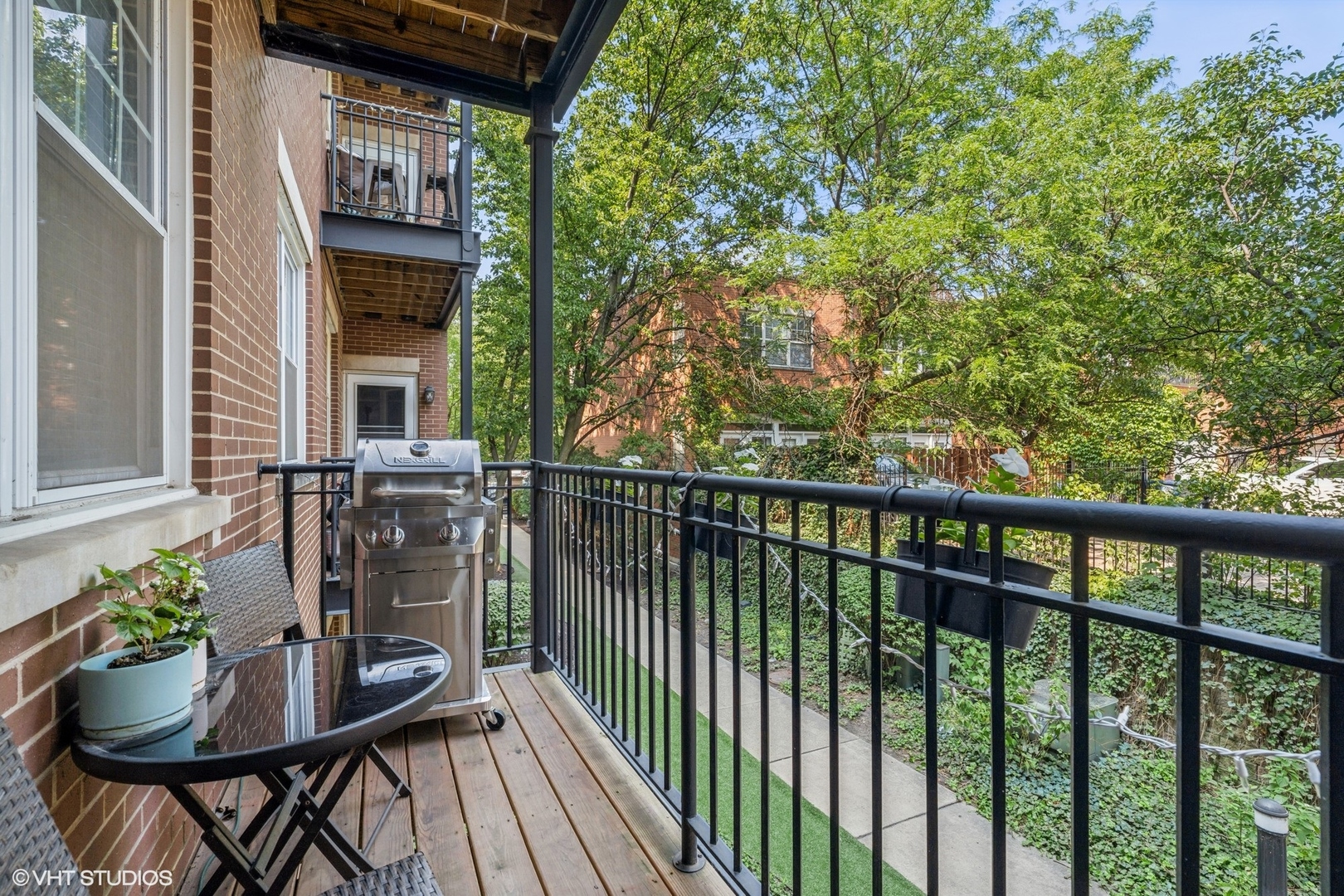 301 West Goethe Street, Unit 302 Chicago, IL 60610 - Photo 15 of 16