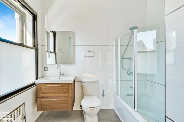 $2,500,000 | 100 East 101st Street | East Harlem