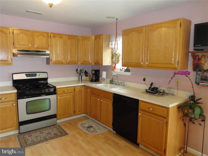 656 Behl Road Franklinville, NJ 08322 - Photo 6 of 24 Kitchen