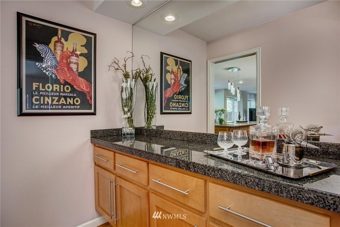 15221 92nd Place Northeast Bothell, WA 98011 - Photo 5 of 25 Gallery Image 5